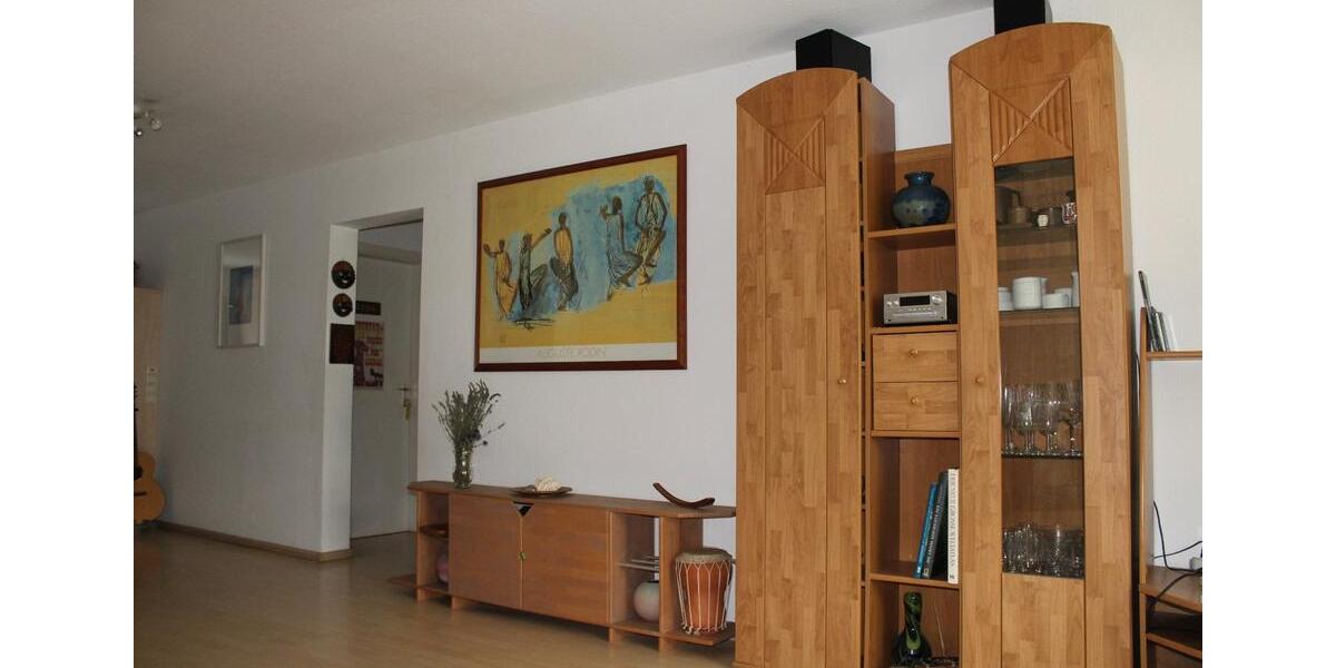 Etagenwohnung Offenburg - 2 Zimmer, 62 m&sup2;, 600&euro; | Angebot:26034149