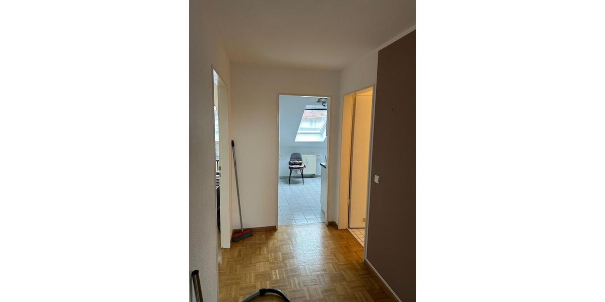 Dachgeschoßwohnung Offenburg Rammersweier - 3 Zimmer, 60 m&sup2;, 935&euro; | Angebot:26548953