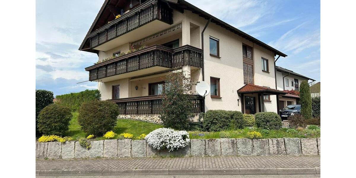 Erdgeschoßwohnung Bühl - 3.5 Zimmer, 116 m&sup2;, 930&euro; | Angebot:25802935