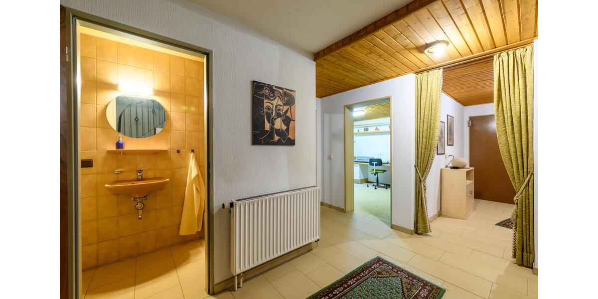 Einfamilienhaus Offenburg Rammersweier - 8 Zimmer, 289 m&sup2;, 839.000&euro; | Angebot:25350991