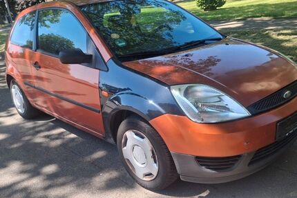 Ford Fiesta 205.000 km 850 &euro; lahr 77933