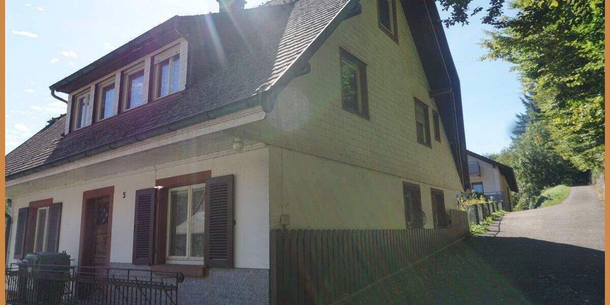 Einfamilienhaus Oberharmersbach - 6 Zimmer, 160 m&sup2;, 330.000&euro; | Angebot:25774651