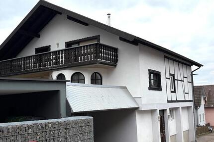 Wohnung Lahr (Schwarzwald) - 7 Zimmer, 215 m&sup2;, 520.000&euro; | Angebot:25290420