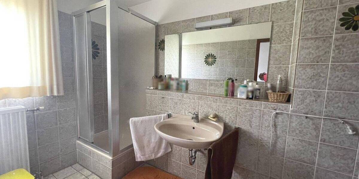 Reihenmittelhaus Offenburg Bühl - 6 Zimmer, 141 m&sup2;, 415.000&euro; | Angebot:26308843