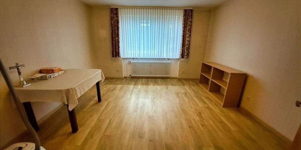 Mehrfamilienhaus, Wohnhaus Offenburg Nordoststadt - 9 Zimmer, 241 m&sup2;, 790.000&euro; | Angebot:25834709