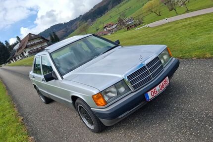 Mercedes-Benz 190 176.000 km 6.900 &euro; Zell a.H. 77736