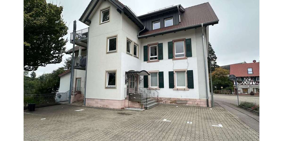 Etagenwohnung Sasbachwalden - 3 Zimmer, 118 m&sup2;, 249.000&euro; | Angebot:22936384