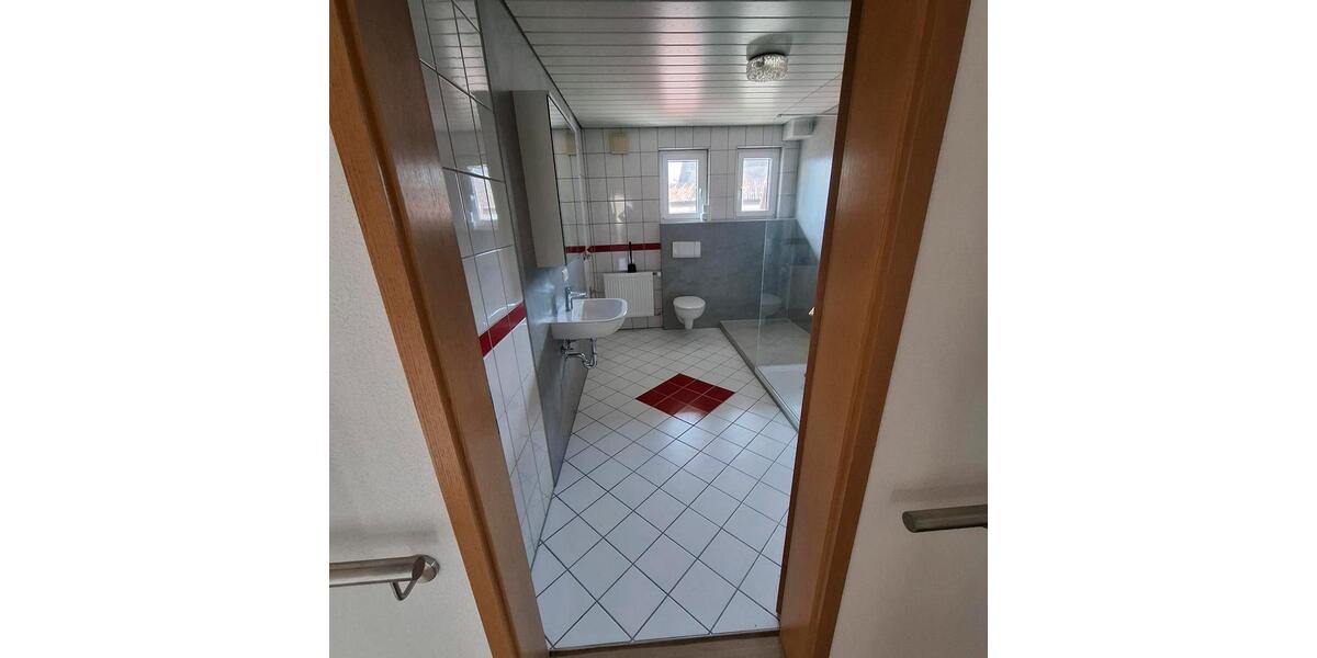 Etagenwohnung Schuttertal - 4 Zimmer, 115 m&sup2;, 1.450&euro; | Angebot:25418105