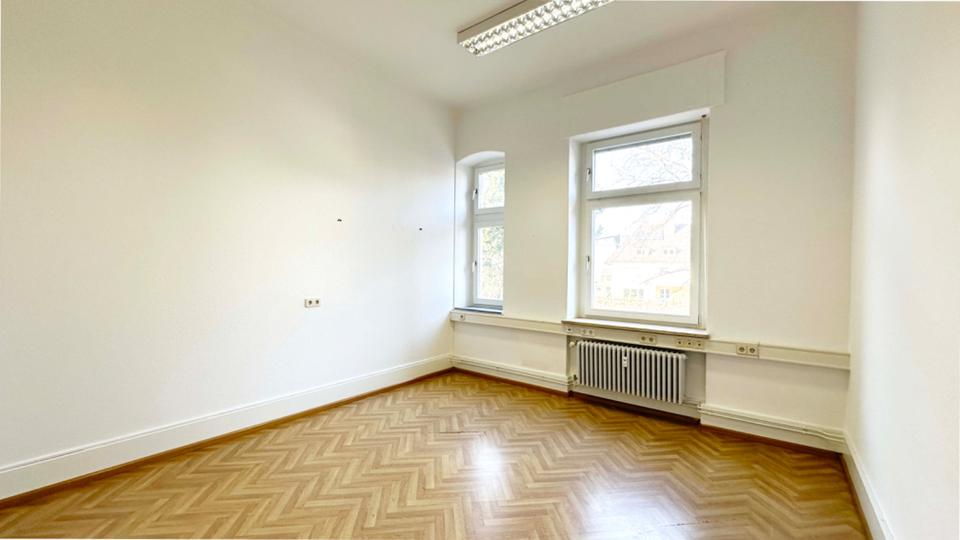 Gewerbeobjekt Lahr (Schwarzwald) - 1.305&euro; | Angebot:25731888