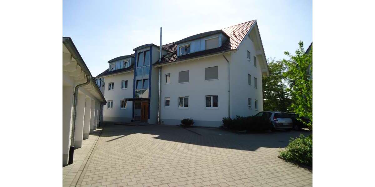 Etagenwohnung Kehl Sölling - 3 Zimmer, 82 m&sup2;, 890&euro; | Angebot:25971311