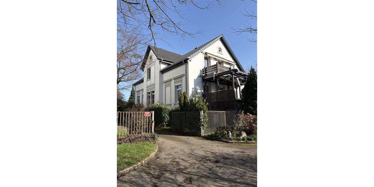 Einfamilienhaus Bühl - 6 Zimmer, 249 m&sup2;, 540.000&euro; | Angebot:25889789