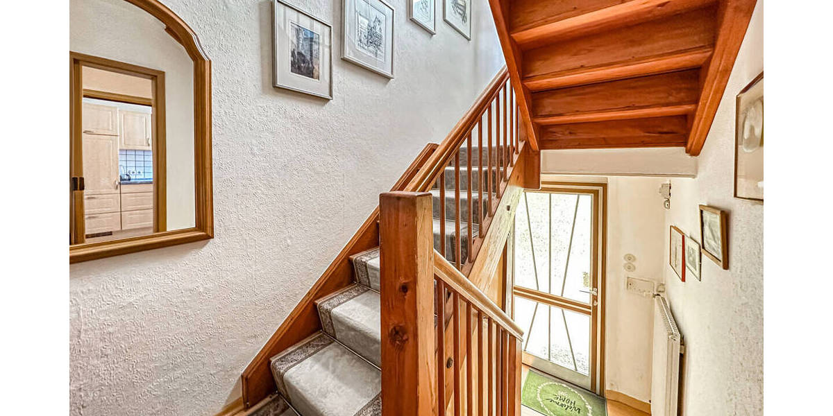 Reihenmittelhaus Offenburg Weststadt - 4 Zimmer, 95 m&sup2;, 219.000&euro; | Angebot:25694417