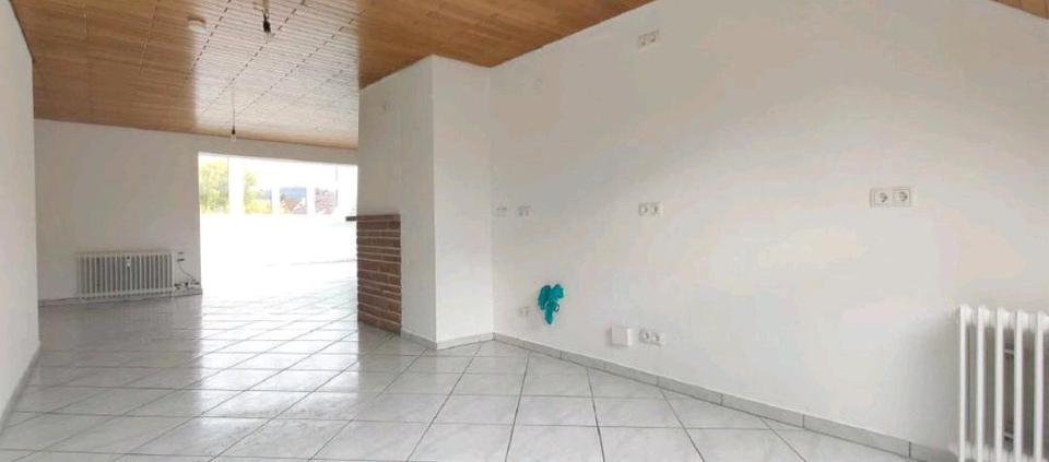 Dachgeschoßwohnung Lahr (Schwarzwald) - 3 Zimmer, 1.350&euro; | Angebot:22271427