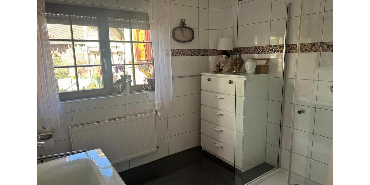 Erdgeschoßwohnung Rheinau - 3.5 Zimmer, 110 m&sup2;, 1.200&euro; | Angebot:26008064