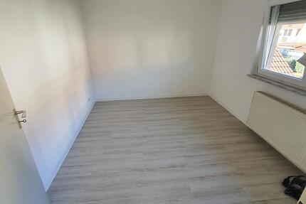 Wohnung Lahr (Schwarzwald) - 3 Zimmer, 80 m&sup2;, 1.100&euro; | Angebot:25589640