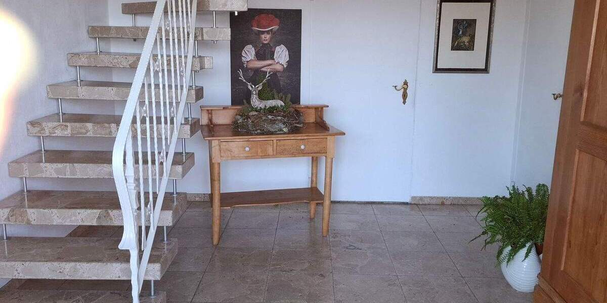 Einfamilienhaus Ortenberg - 5 Zimmer, 200 m&sup2;, 695.000&euro; | Angebot:25701461