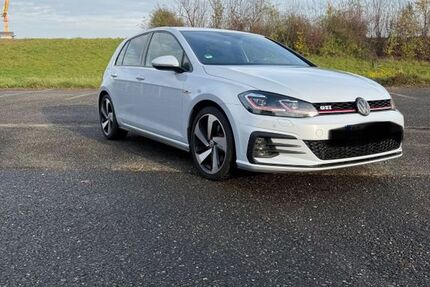 VW Golf 145.000 km 17.000 &euro; Offenburg 77654