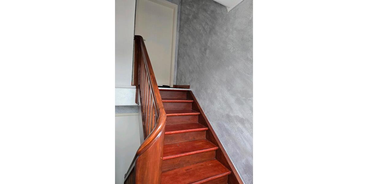 Etagenwohnung Friesenheim - 3 Zimmer, 100 m&sup2;, 1.200&euro; | Angebot:26042454