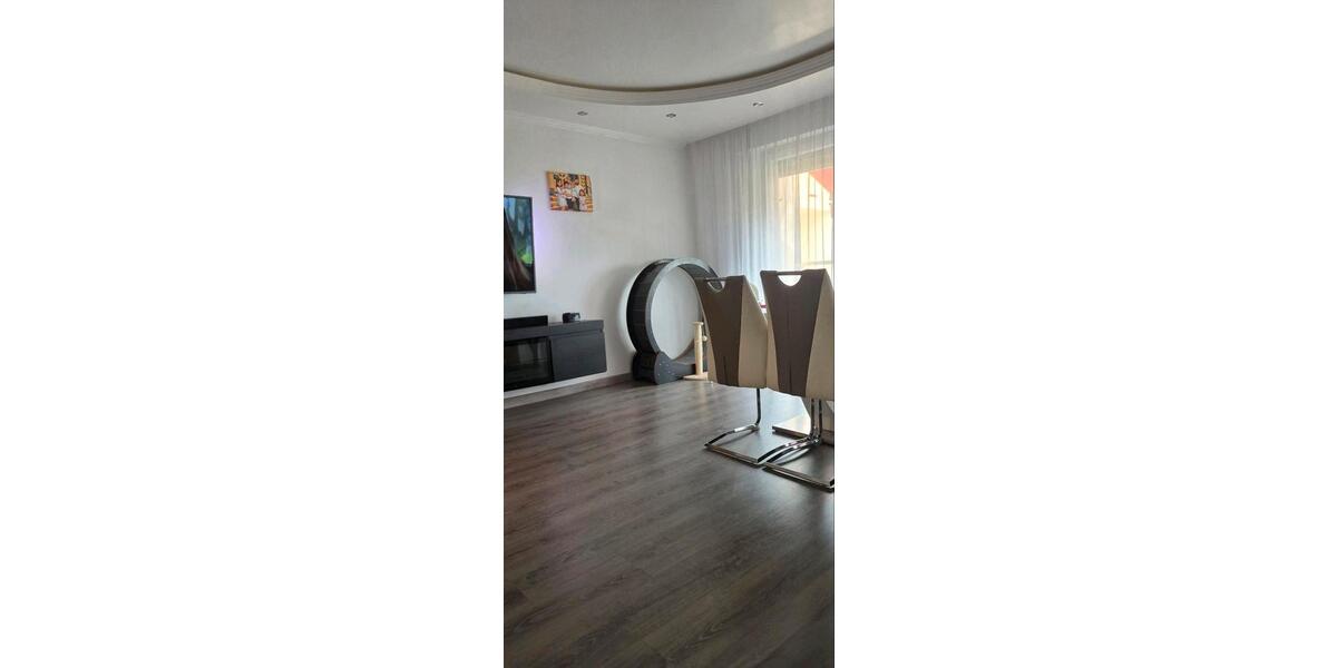 Etagenwohnung Offenburg Elgersweier - 3 Zimmer, 80 m&sup2;, 1.200&euro; | Angebot:26587048