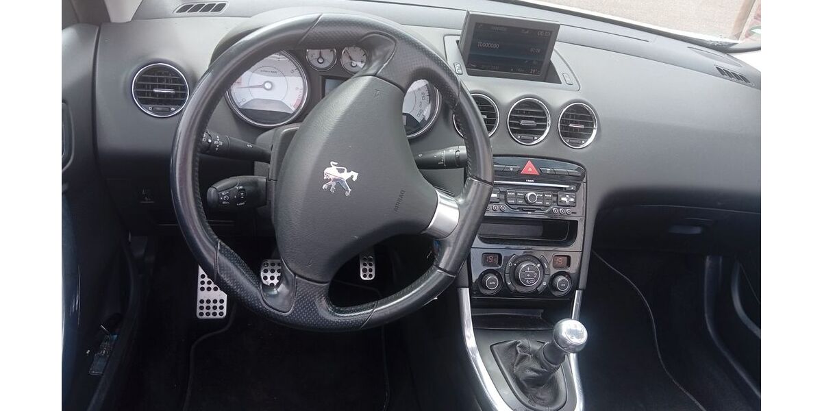 Peugeot 308 142.000 km 3.800 &euro; Offenburg 77654