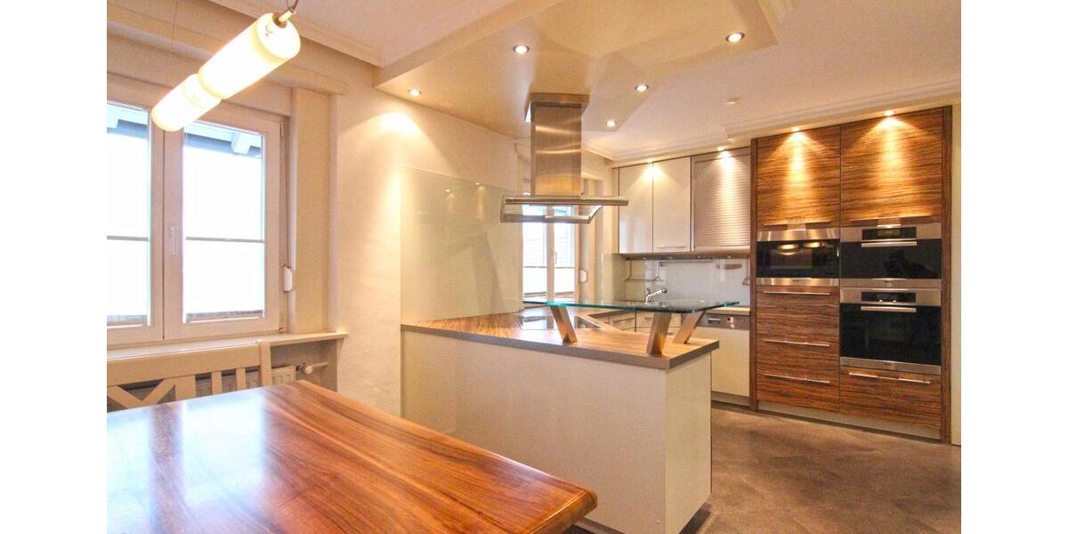 Etagenwohnung Kappelrodeck - 5.5 Zimmer, 140 m&sup2;, 1.400&euro; | Angebot:25056369