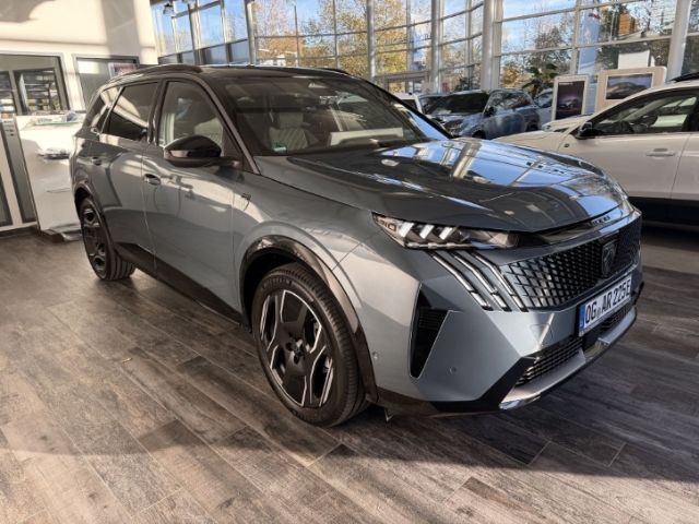 Peugeot 5008 4.500 km 65.490 &euro; Offenburg 77654