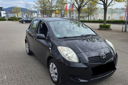 Toyota Yaris 112.000 km 3.750 &euro; Offenburg 77652