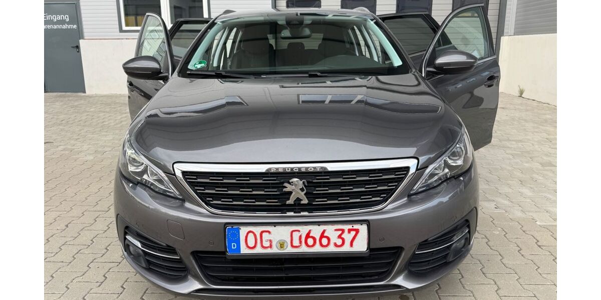 Peugeot 308 117.000 km 11.700 &euro; Offenburg 77654