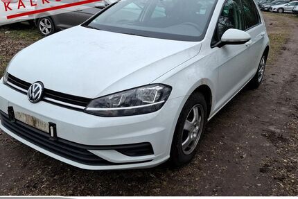 VW Golf 96.895 km 8.985 &euro; Achern 77855