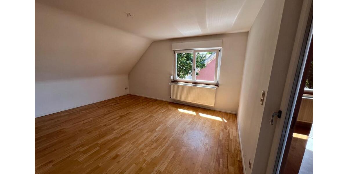 Dachgeschoßwohnung Offenburg Rammersweier - 3.5 Zimmer, 95 m&sup2;, 356.000&euro; | Angebot:26904311
