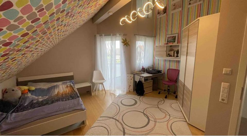 Einfamilienhaus Schwanau - 10 Zimmer, 273 m&sup2;, 720.000&euro; | Angebot:26819384