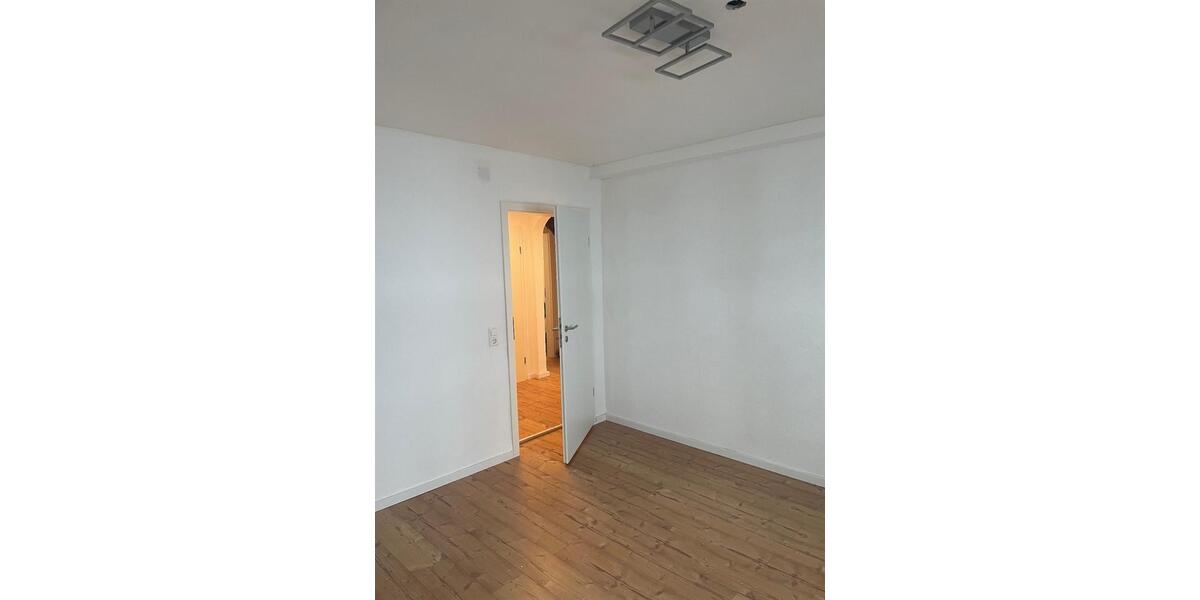 Erdgeschoßwohnung Offenburg Rammersweier - 1 Zimmer, 100 m&sup2;, 450&euro; | Angebot:25083207