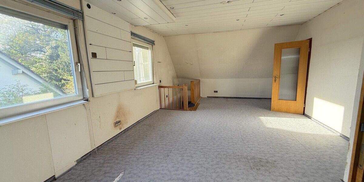 Einfamilienhaus Ettenheim / Ettenheimweiler Ettenheimweiler - 9 Zimmer, 210 m&sup2;, 310.000&euro; | Angebot:25671629
