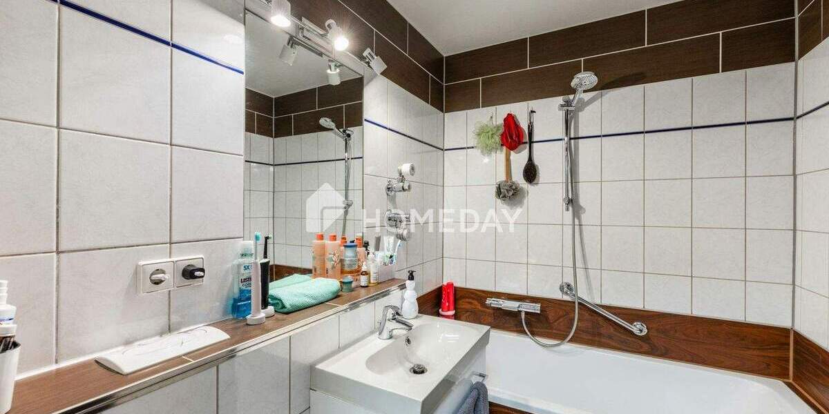 Etagenwohnung Offenburg Südweststadt - 3 Zimmer, 80 m&sup2;, 225.000&euro; | Angebot:25684141