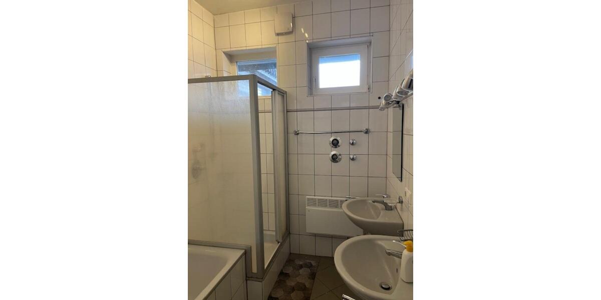 Etagenwohnung Neuried - 2.5 Zimmer, 115 m&sup2;, 20&euro; | Angebot:24687994