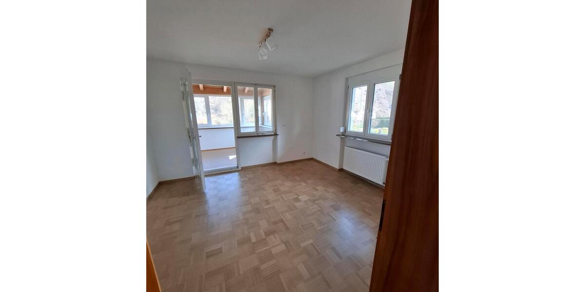 Etagenwohnung Schuttertal - 4 Zimmer, 115 m&sup2;, 1.450&euro; | Angebot:25418105