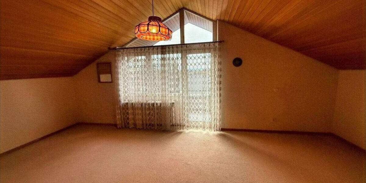 Mehrfamilienhaus, Wohnhaus Offenburg Nordoststadt - 9 Zimmer, 241 m&sup2;, 790.000&euro; | Angebot:25834709