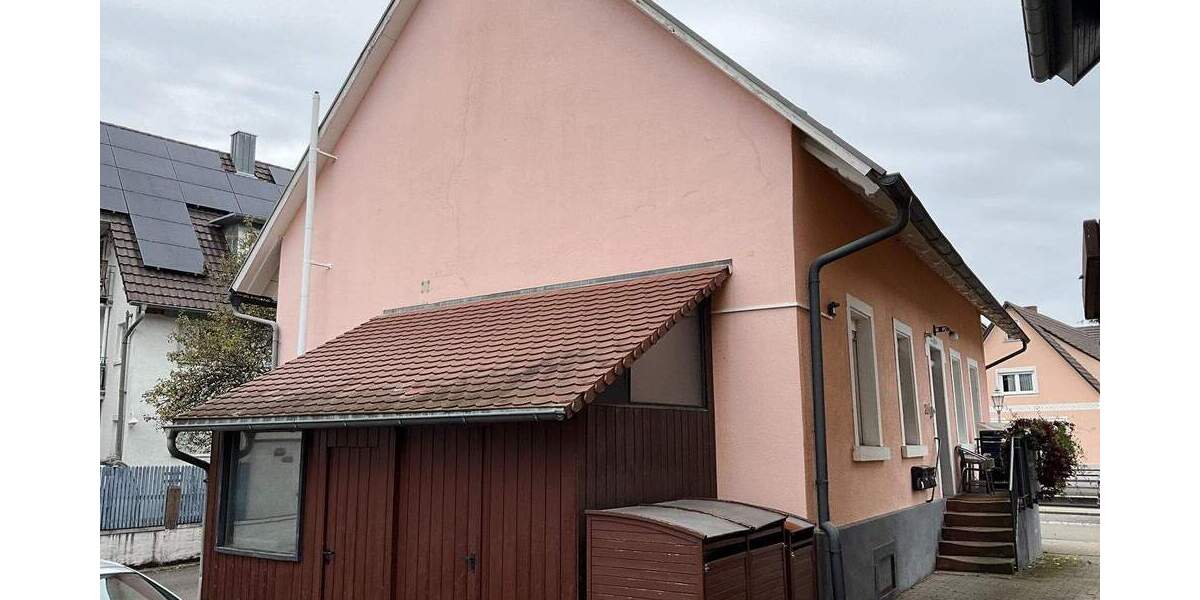 Mehrfamilienhaus, Wohnhaus Friesenheim - 6 Zimmer, 150 m&sup2;, 275.000&euro; | Angebot:25696768