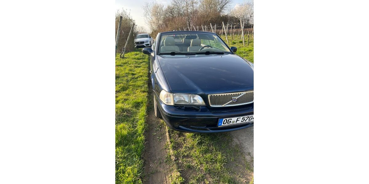Volvo C70 225.000 km 4.900 &euro; Offenburg 77652