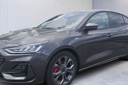 Ford Focus 15.000 km 22.990 &euro; Offenburg- Industriegebiet Elgersweier-Nord 77656