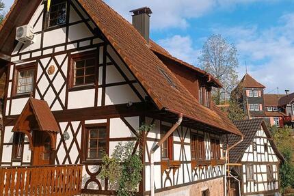 Haus Sasbachwalden - 6 Zimmer, 160 m&sup2;, 1.450&euro; | Angebot:27625151