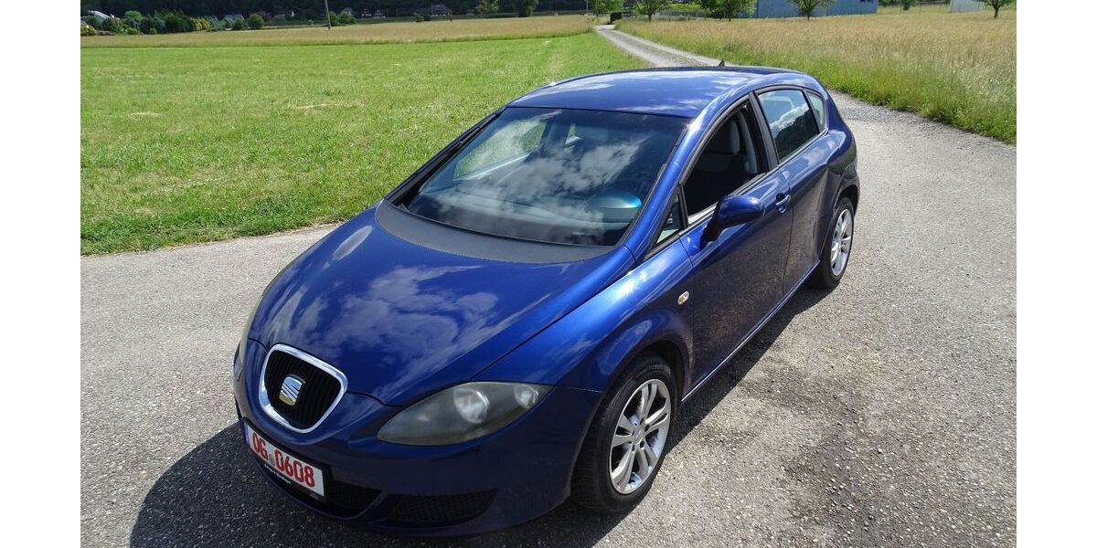 Seat Leon 213.607 km 799 &euro; Gengenbach 77723
