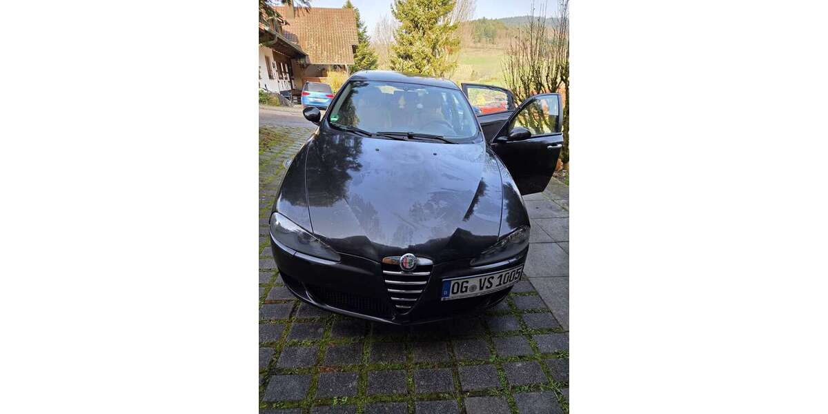 Alfa Romeo 146 188.600 km 2.350 &euro; Fussbach, Gengenbach 77723