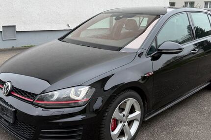 VW Golf 139.800 km 15.900 &euro; Achern 77815