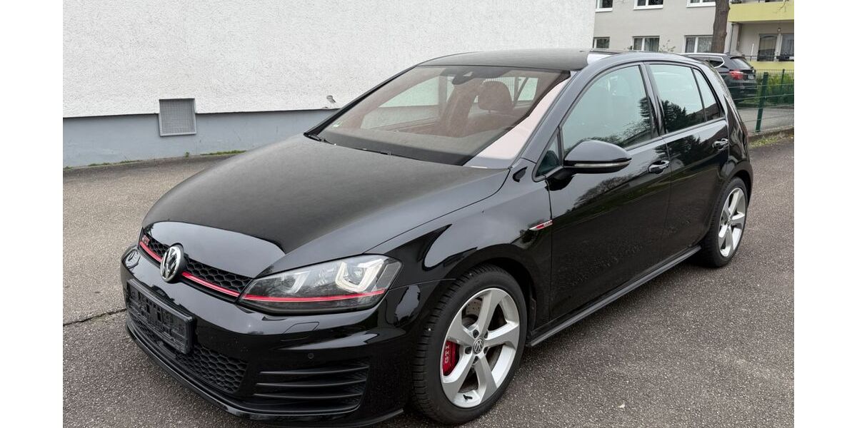 VW Golf 139.800 km 15.900 &euro; Achern 77815
