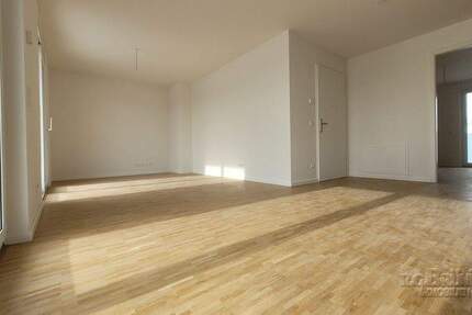 Wohnung Kehl - 3 Zimmer, 84 m&sup2;, 620&euro; | Angebot:25820426