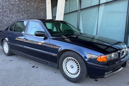 BMW 750 151.000 km 21.900 &euro; Offenburg- Zunsweier 77656