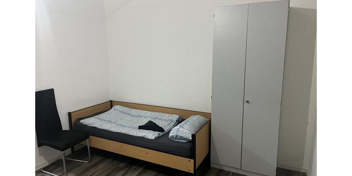 Etagenwohnung Neuried - 2.5 Zimmer, 115 m&sup2;, 20&euro; | Angebot:24687994