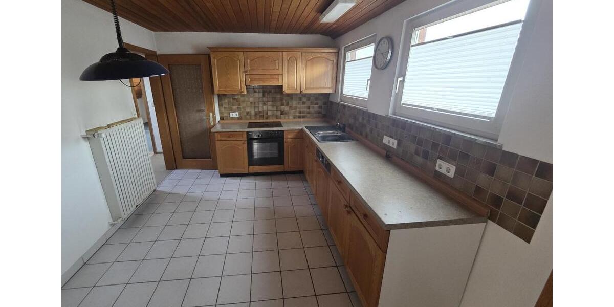 Einfamilienhaus Kappelrodeck - 7 Zimmer, 134 m&sup2;, 295.000&euro; | Angebot:26711253