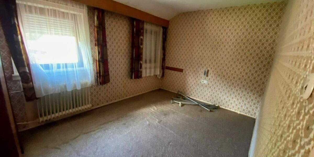 Mehrfamilienhaus, Wohnhaus Bad Peterstal-Griesbach Bad Peterstal - 9 Zimmer, 152 m&sup2;, 150.000&euro; | Angebot:25746471